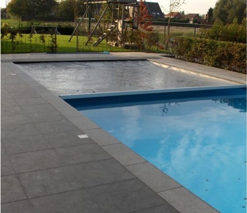 Aquaguard automatisk bassengtrekk til 4×8 svømmebasseng